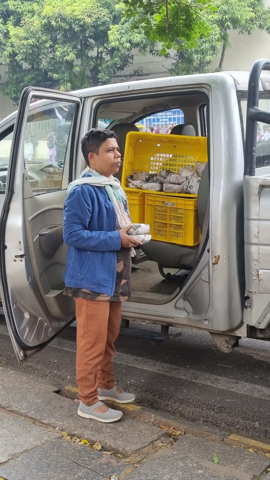 Santvana Swada food distribution
